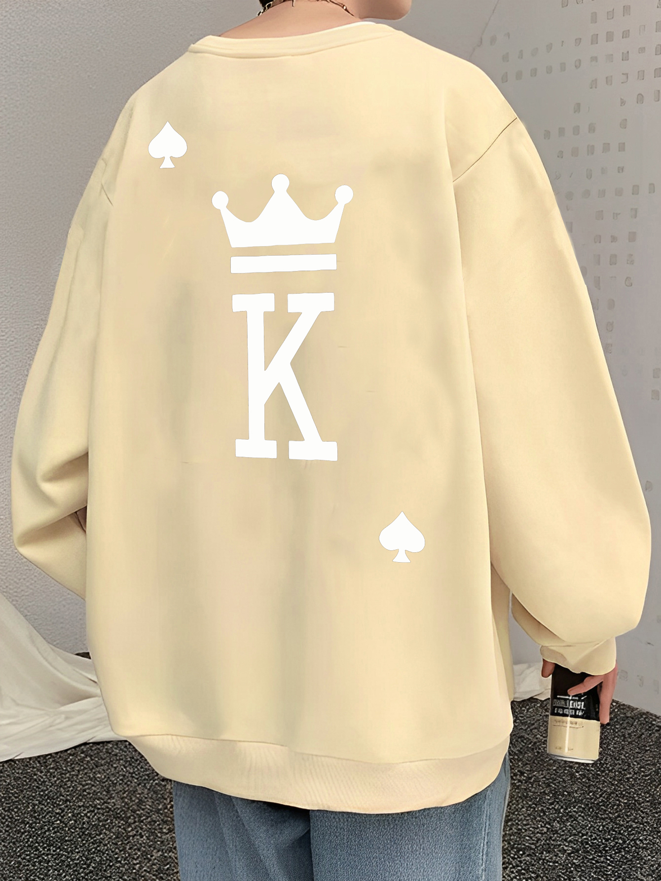 Letter K With Crown Print Trendy Sweatshirt, Men's Casual Graphic