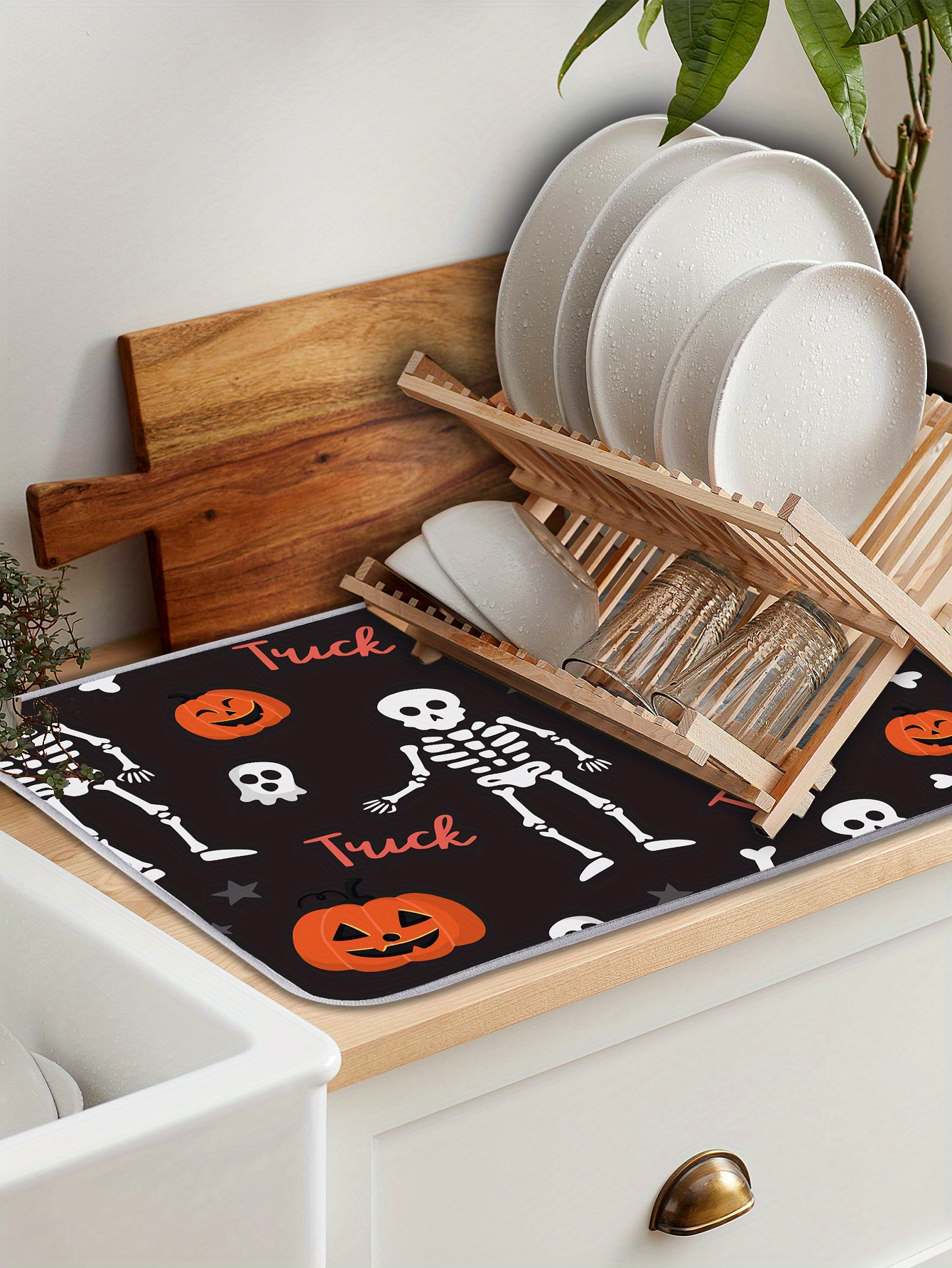 Absorbent Dish Drying Mat for Kitchen Counter Halloween Scary