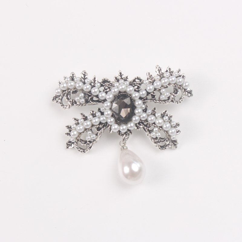 Vintage Spider Brooch - 7 For Sale on 1stDibs