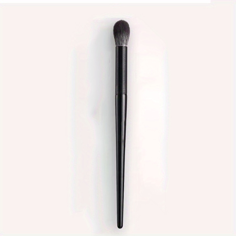 Precision Eyeshadow Brush for Professional Eye Makeup
