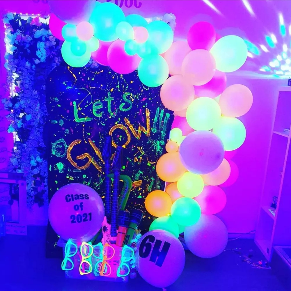 100 globos de neón UV que brillan en la luz negra, globos de fiesta  brillantes globos de látex de helio coloridos para cumpleaños, bodas,  suministros