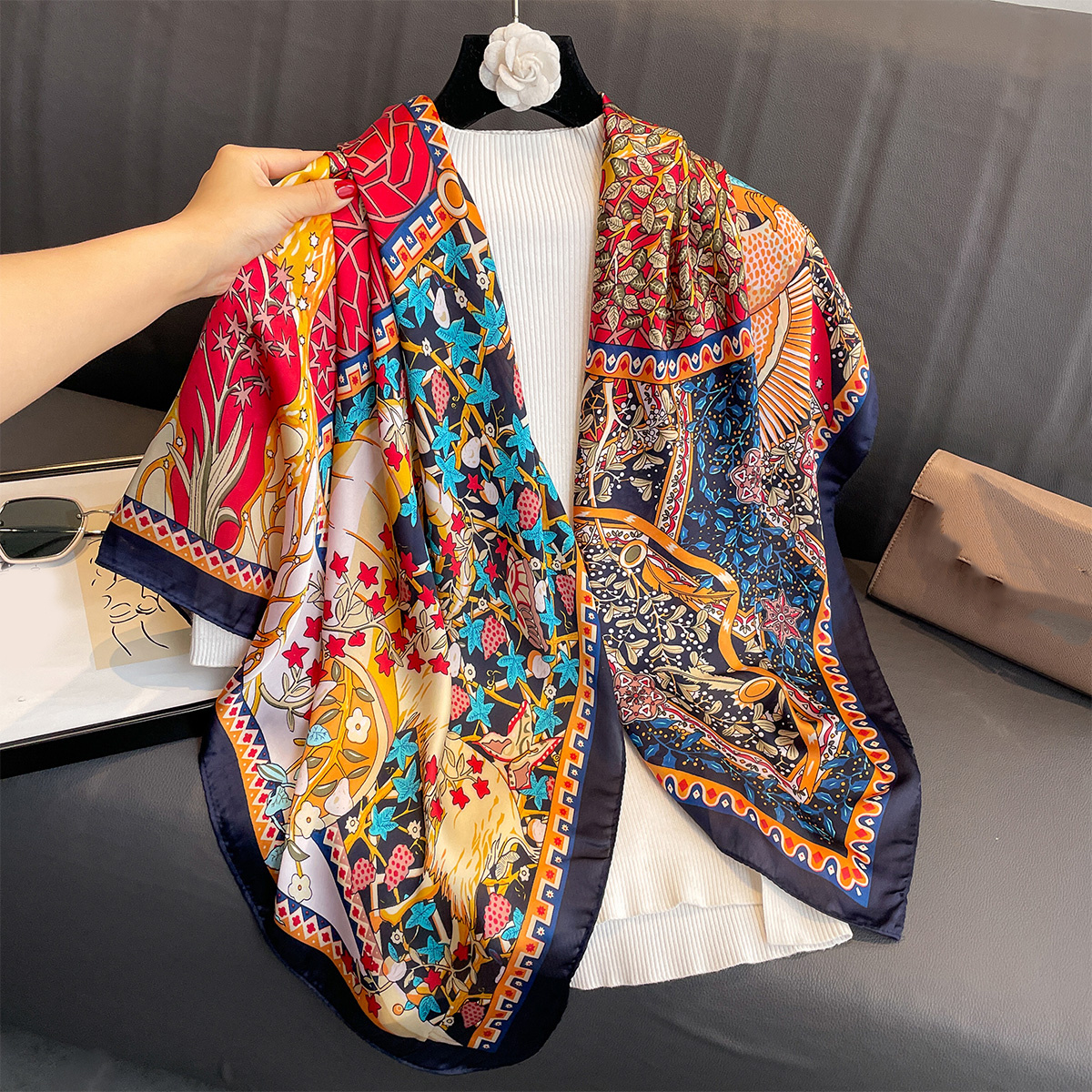 140*140cm Silk Feeling Scarf Womens Fashion Printing Scarves