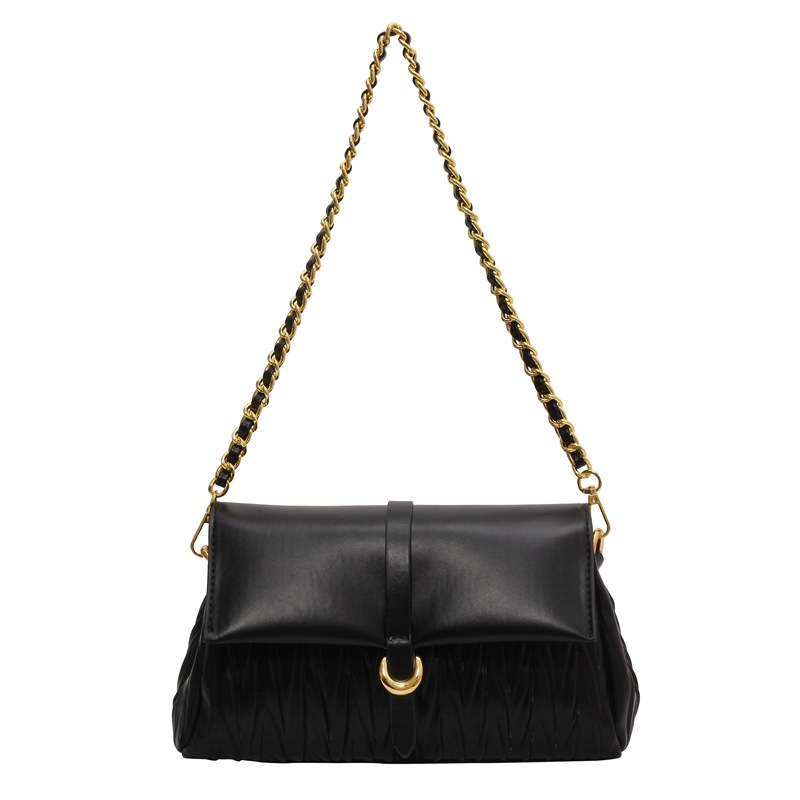 Topshop triangle best sale quilted shoulder bag