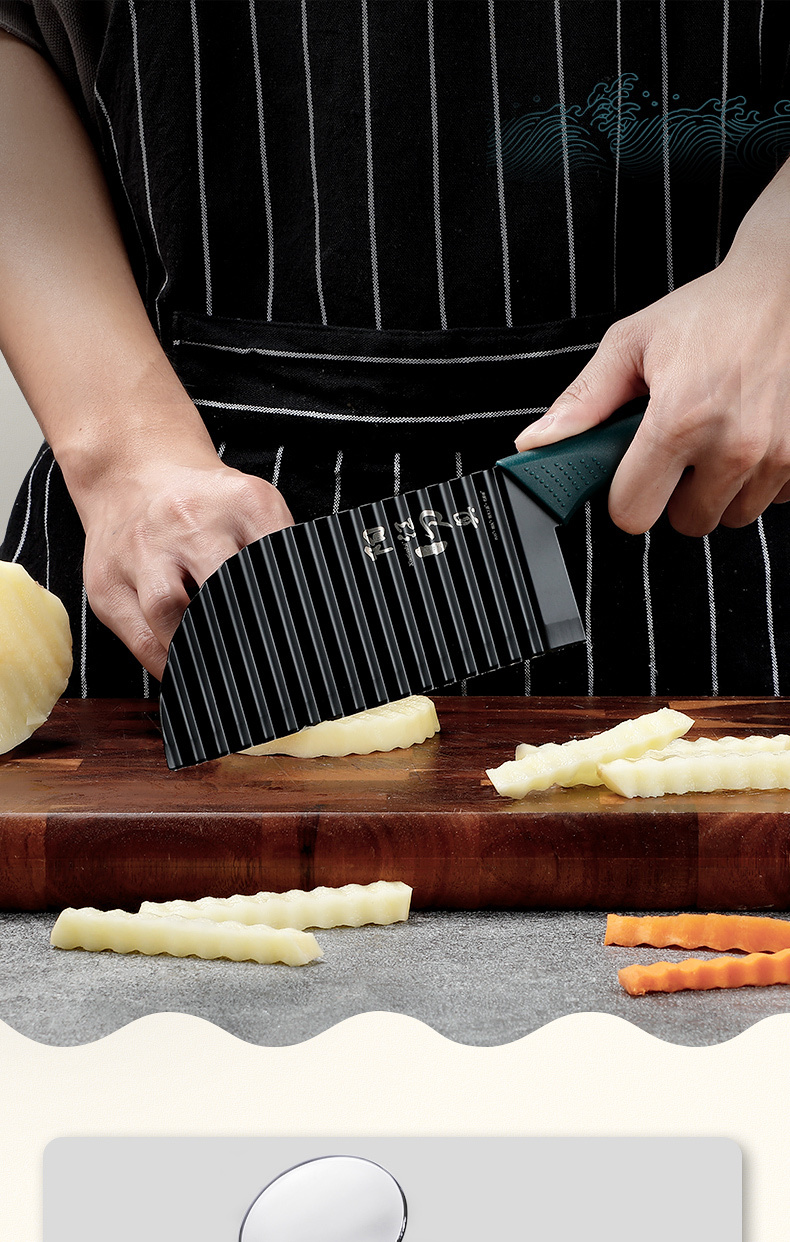 Dotted Black Handle Wolf Tooth Potato Knife