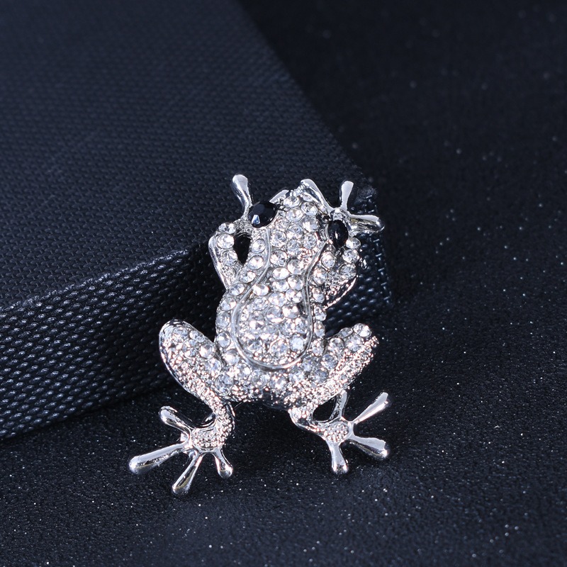 Cute Funny Frog Brooch Gesture Animal Enamel Pin Denim Lapel