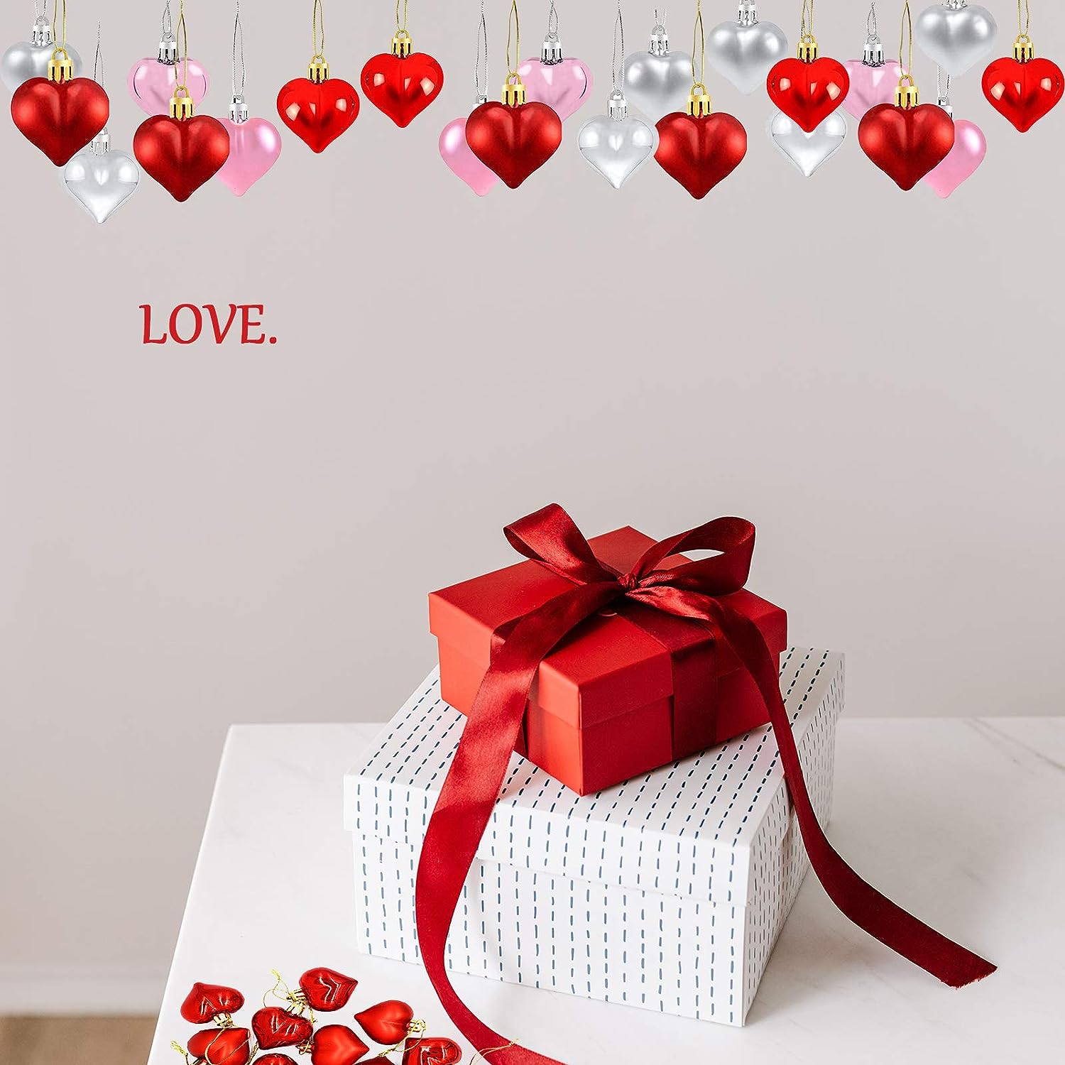 Valentine's Day Heart Shaped Ornaments, 24 Pcs Valentines Heart Decorations, Romantic Valentine's Day Hanging Decorations, Red Pink Silver Heart