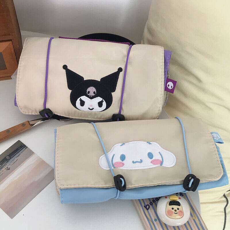  Roffatide Anime Kuromi Clear Makeup Bag Purple Waterproof  Cosmetic Case Holographic PVC Toiletry Pouch Travel Packing Bag for Girls :  Beauty & Personal Care