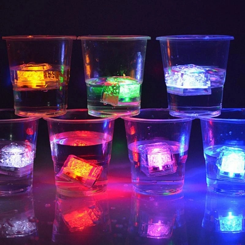 Cubetti di Ghiaccio LED  Cubeti di Ghiaccio Luminoso per le Feste