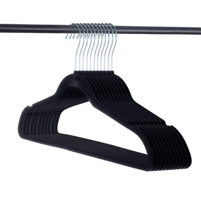 Plastic Hangers - Heavy Weight - Molded Non-Slip Shoulder w/Black Hook -  17 Black