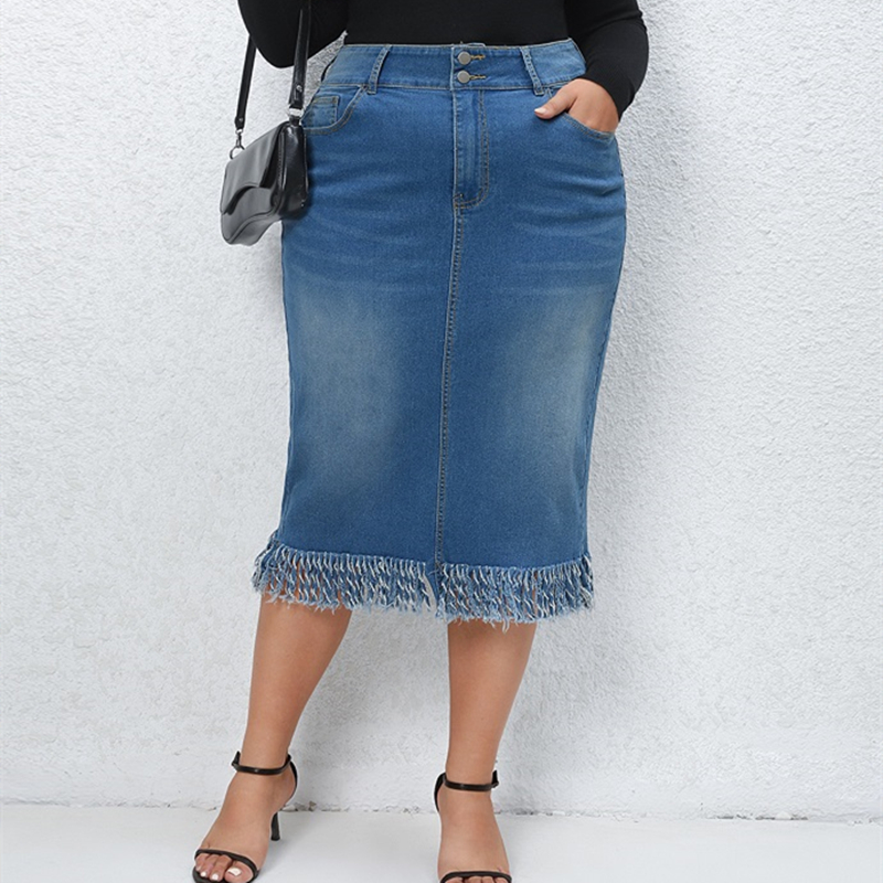 Plus Size Casual Denim Skirt, Women's Plus Washed Button Fly High Rise Fringe Trim Midi Denim Skirt