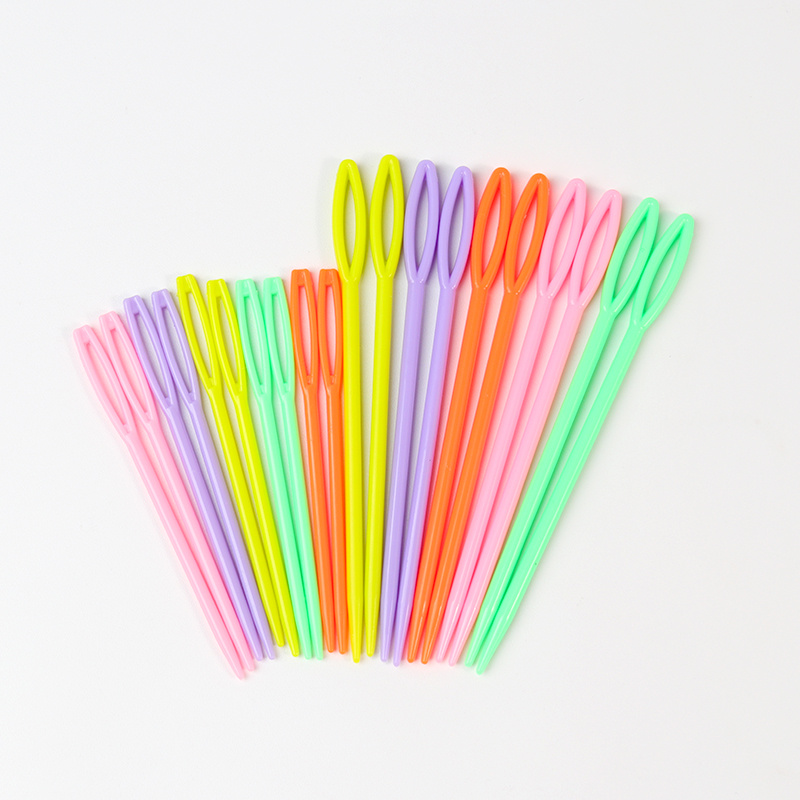 Plastic needle for crafts
