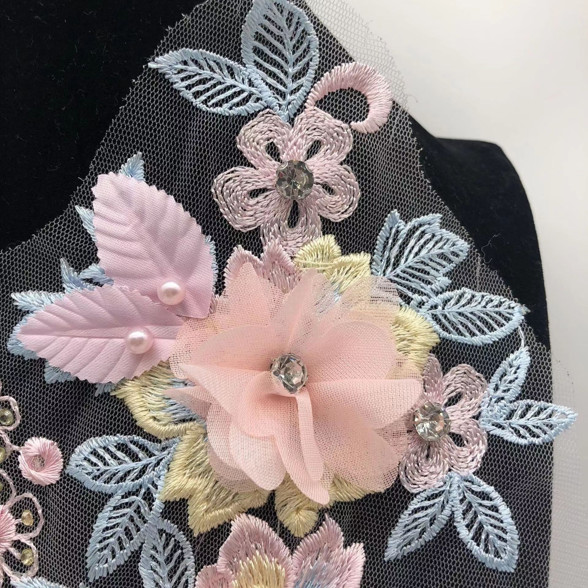 1pcs Beautiful DIY Bouquet Flower Lace Collar Trim Without Bouquet