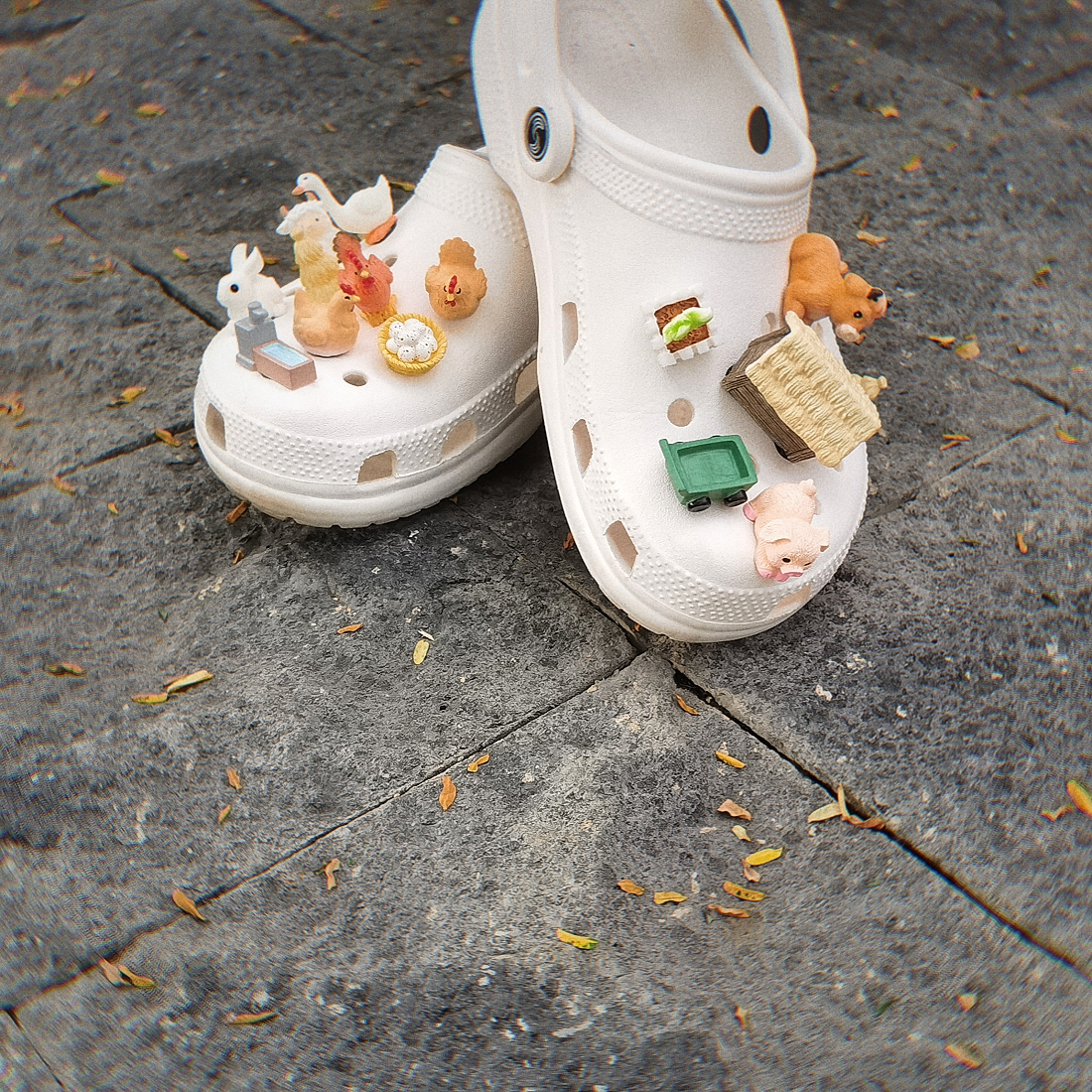 Random Cartoon Shoes Charms Clogs Sandals Decoration - Temu Czech Republic