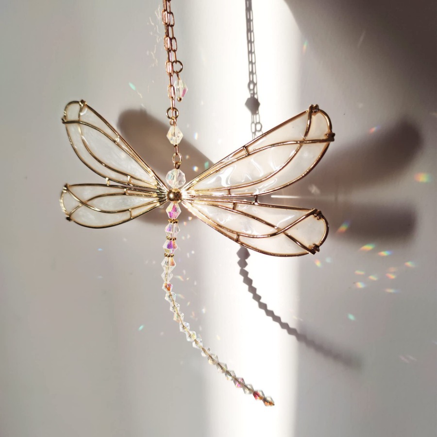 

1pc Dragonfly Pendant, Exquisitely Winged Metal Dragonfly With Crystal, Sun Catcher Pendant, Sunshine Catcher, Home Decor, Outdoor Decor, Indoor Decor, Yard Decor, Garden Decor