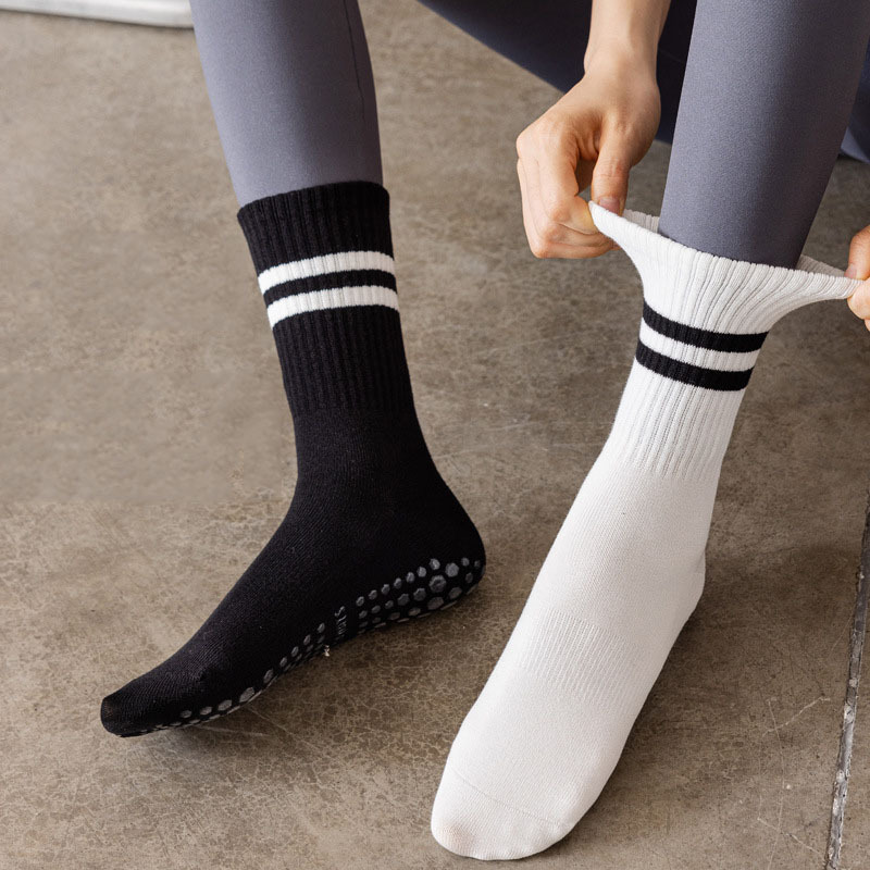 Women's Comfort Non Slip Yoga Socks Breathable Medium Tube Dance Training Socks