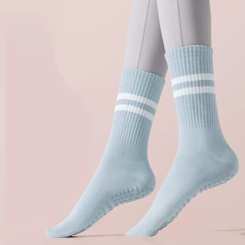 Women's Comfort Non Slip Yoga Socks Breathable Medium Tube Dance Training Socks