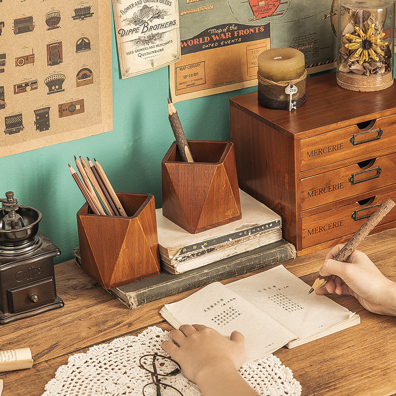 Desktop Pen Barrel Pen Holder, Wooden Organizer, Creative Solid