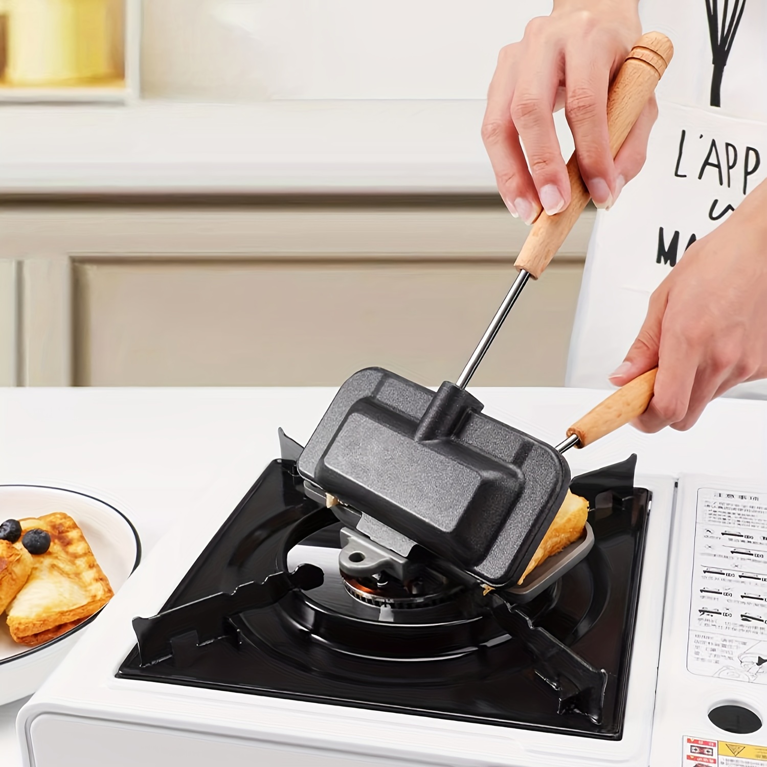 Baking Bread And Toast, It's Easy! Sandwich Maker Home Breakfast Machine  Allows You To Bid Farewell To Monotonous Breakfast M9195 - Temu United Arab  Emirates