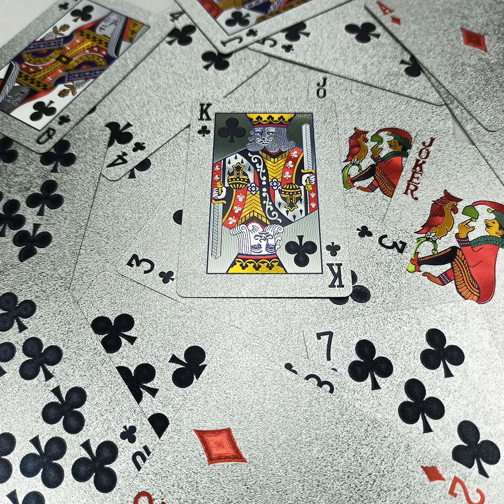 Conjunto de cartas de pôquer, cartas de jogo de plástico à prova d'água,  ótimas para jogos de cartas de água mágica, festa em casa, presente de  viagem : : Brinquedos e Jogos