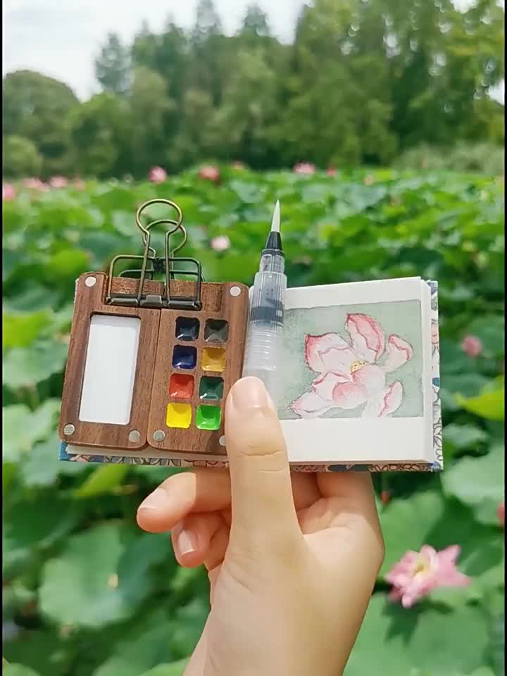 DIY Portable Paint Box For Acrylics