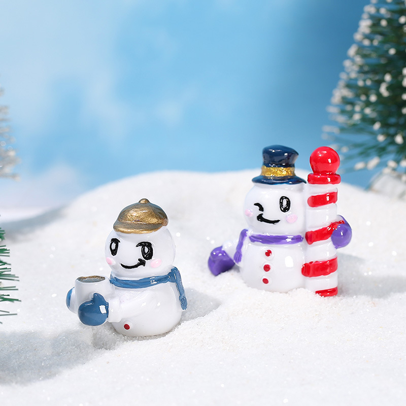 10pcs Mini Accessories Resin Snowman Craft Decorative Miniature Snowman  Christmas Party Supplies Tabletop Mini Figure Miniature Snowman Statue Mini