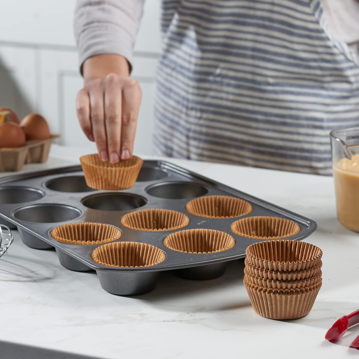 

300pcs Standard Size Baking Cups Disposable Cake Cups Food-grade Greaseproof Paper Cupcake Liners Muffin Cups Kitchen Baking Tools