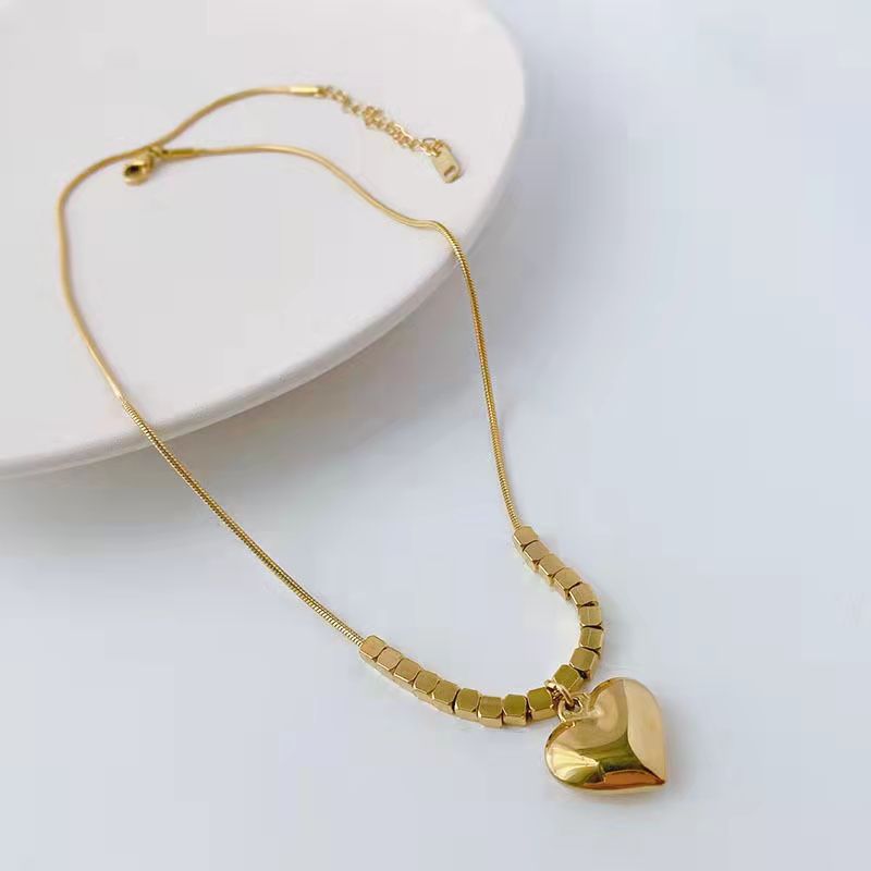 18k gold       pendant         clavicle       jewelry   4