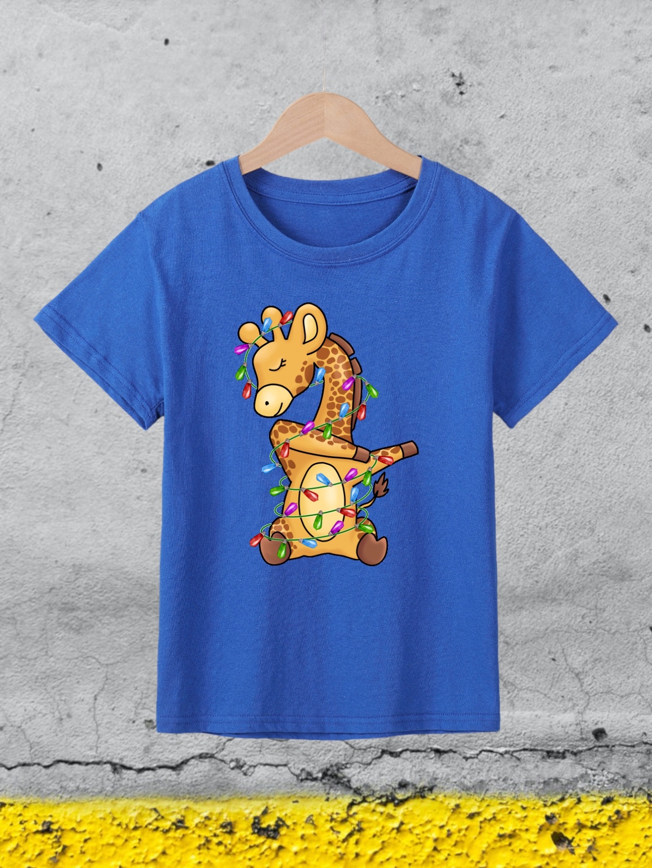 giraffe tee