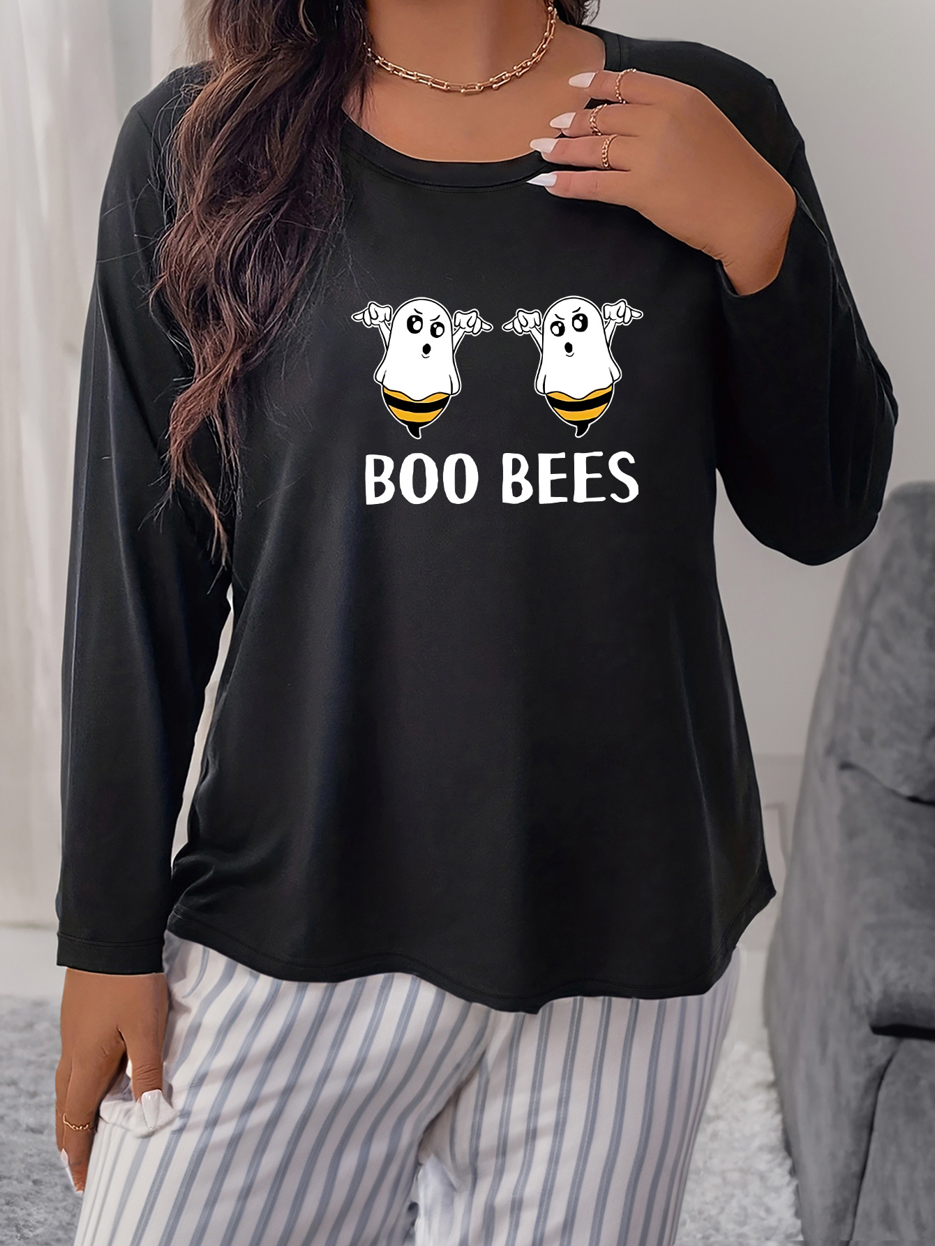 Bee & Letter Print Pajama Top