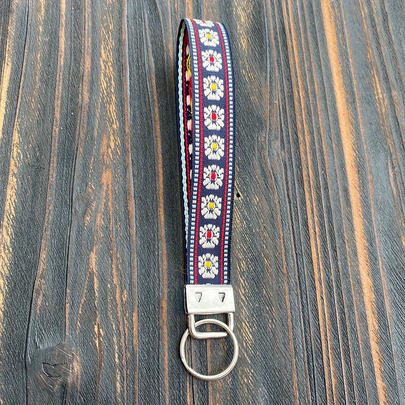 Vintage Wristband Keychain for Men, Wrist Lanyard Keychain, Backpack Pendant, Western Ethnic Key Chain, Christmas Styling & Gift,Temu