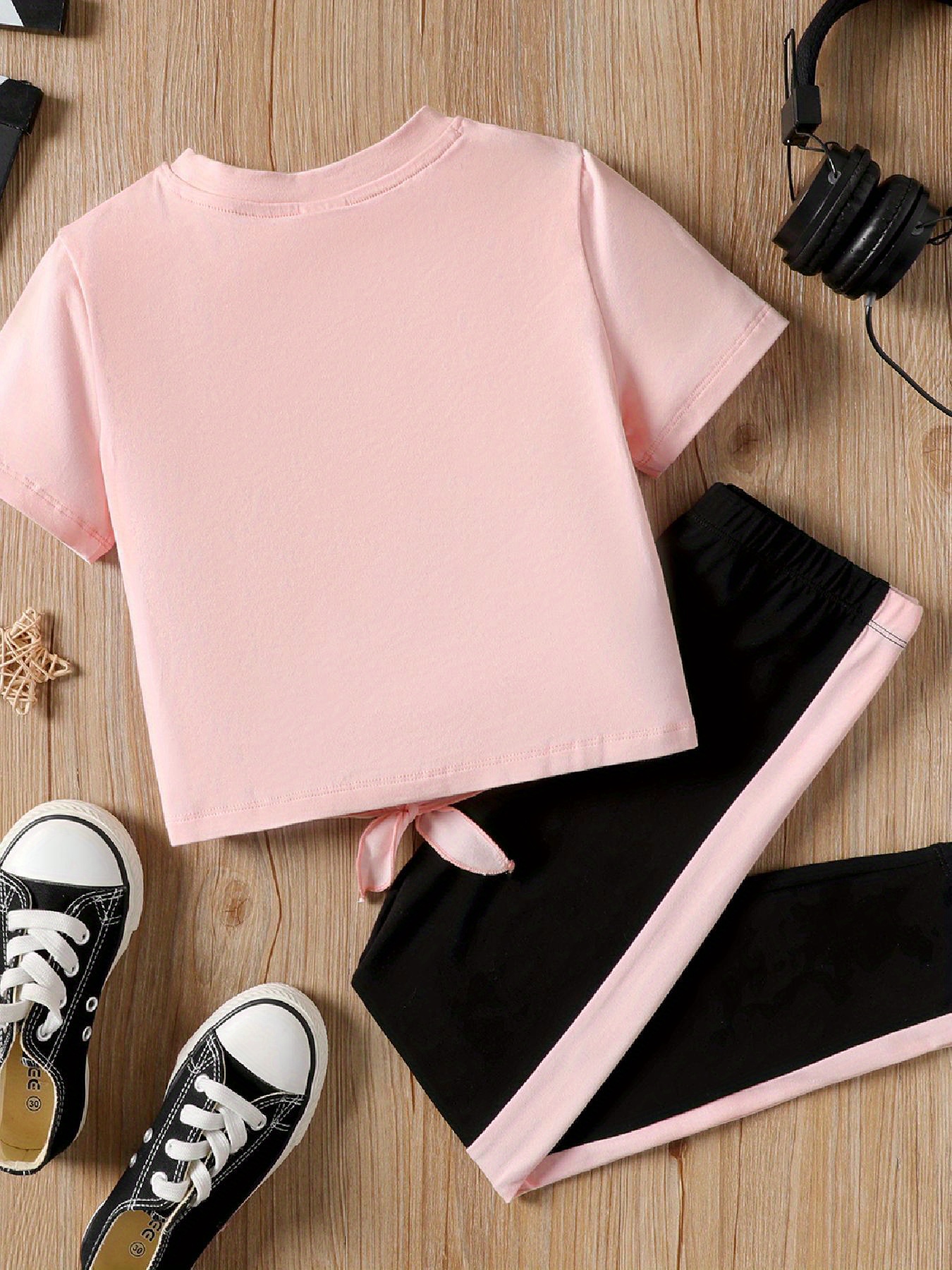 2-piece Kid Girl Letter Heart Print Pink Tee and Colorblock Capri Pants Set