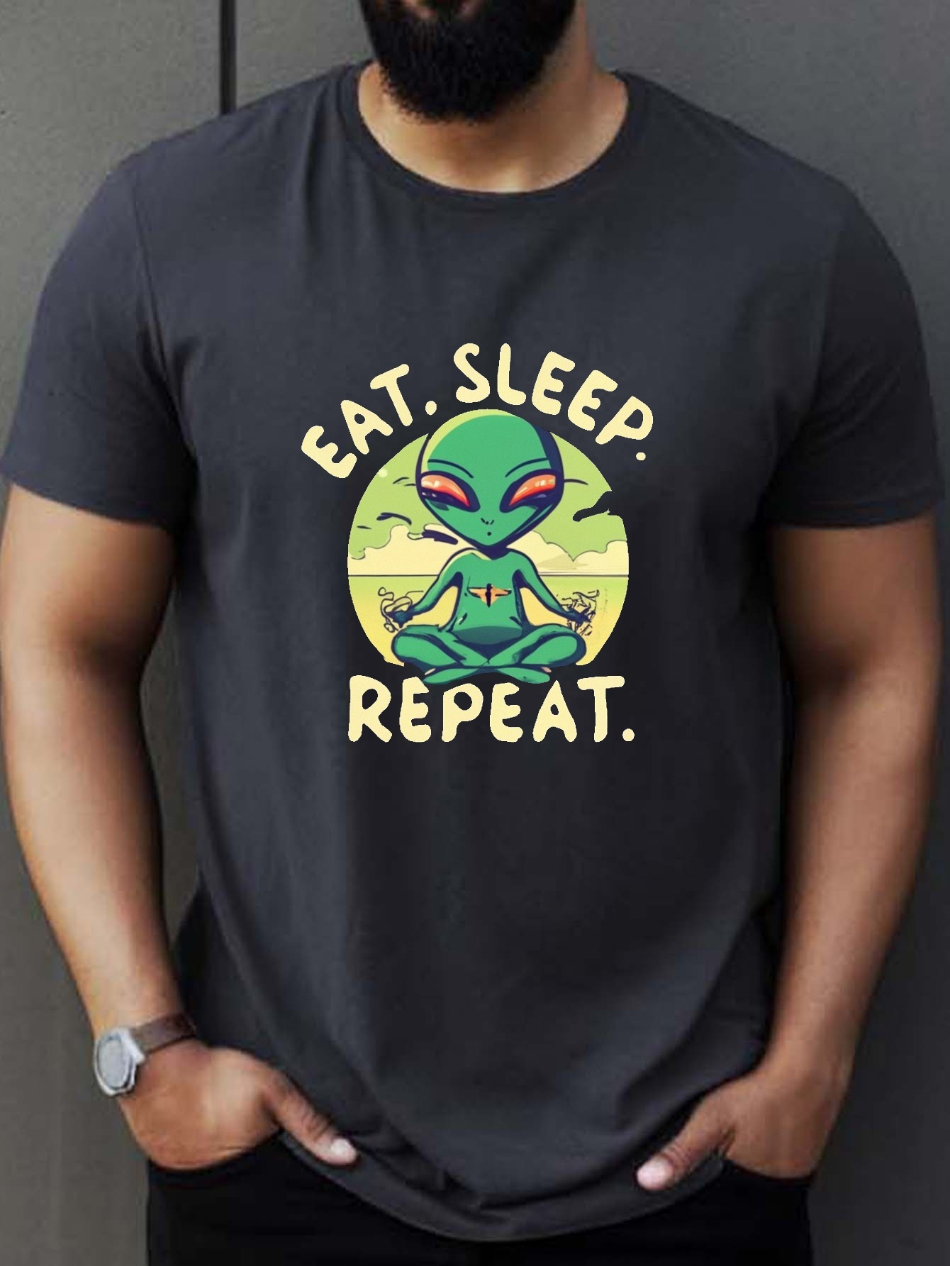 Modelo Imagem de desenho animado Alienígena Camiseta on-line