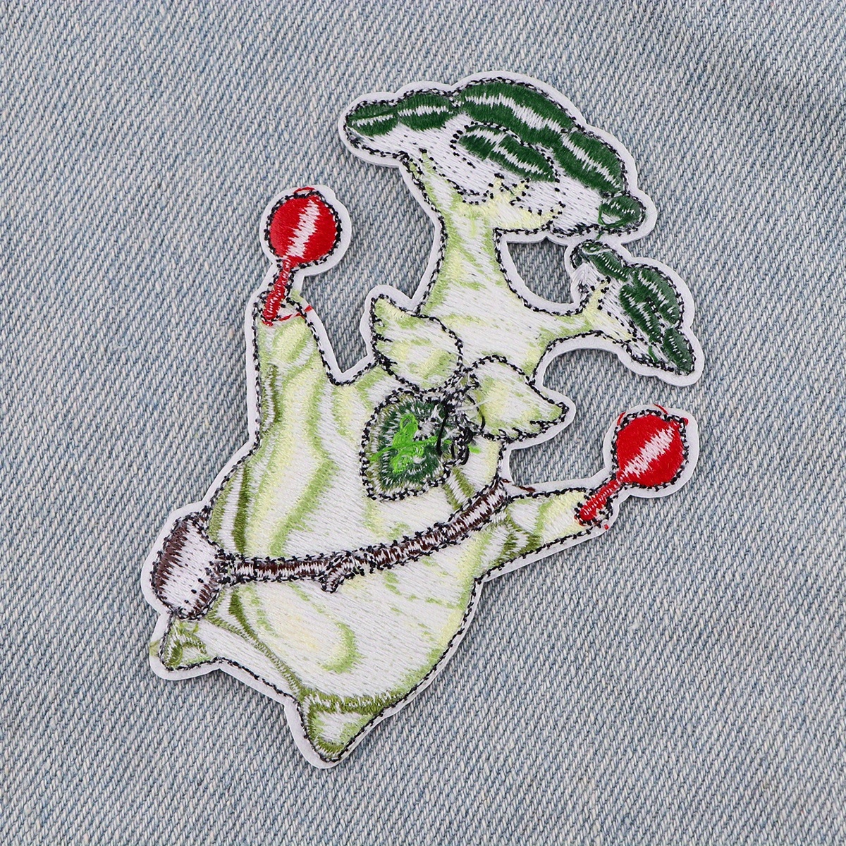 LARGE 4.5 x 4.3” Anime Embroidered IRON ON / SEW ON Appliqué PATCH