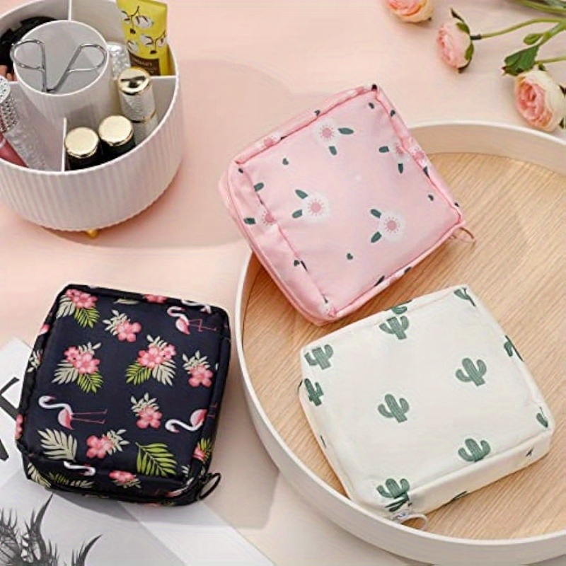 Women Tampon Storage Bag Waterproof Mini Sanitary Napkin Toiletry Bag  Travel Cosmetic Bag Makeup Pouch Data Cable сумка женская Size: 12X12X4cm,  Color: Pink Bear