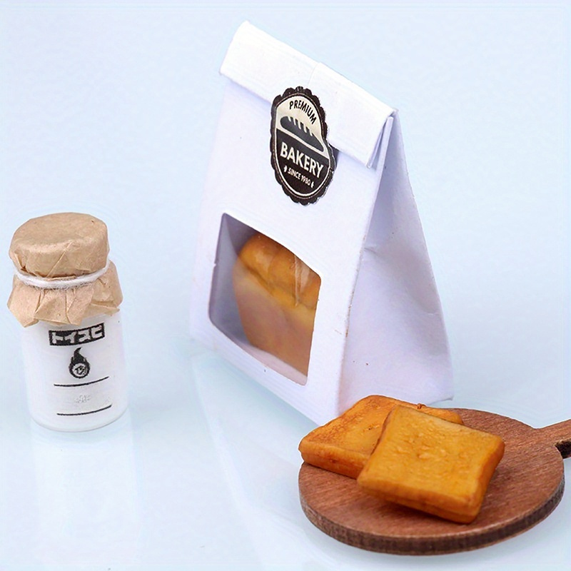 1:12 Scale Miniature Toaster Bread Dollhouse Food Kitchen Accessories 