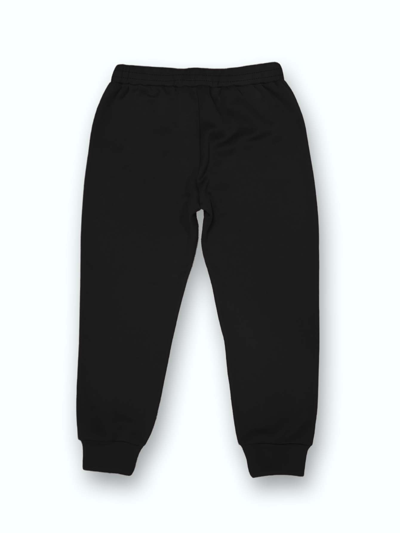 Black Sweatshirt with Black Sweatpants Outfits For Men (13 ideas