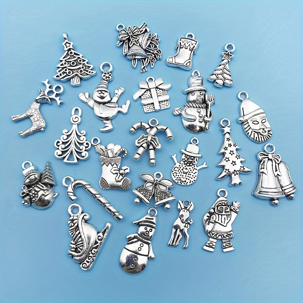 14pcs Antique Silver Christmas Hexagonal Snowflake Pendants Alloy Christmas Snowflake Charms for DIY Bracelet Pendant Beaded Jewelry Accessories