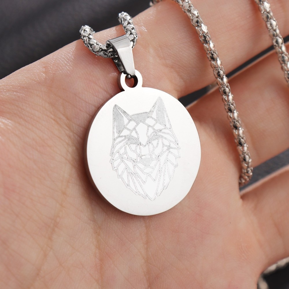 Caiyao 2Pcs Stainless Steel Mutual Attraction Couples Matching Spaceman Pendant Necklace Astronaut Promise Necklace For Women Men Friends Him Her Friendship Astronomy Jewelry Gift-A Heart