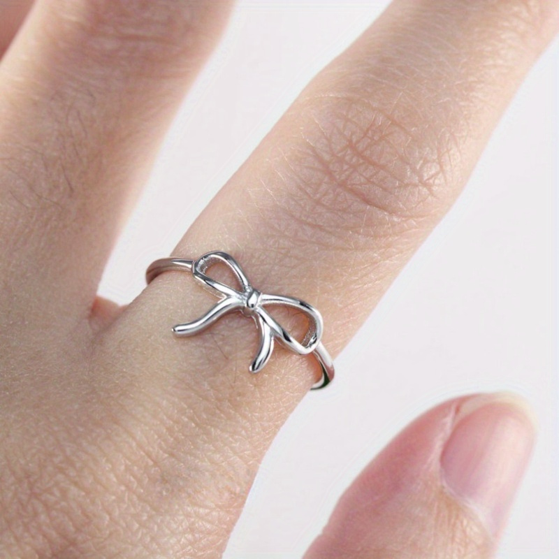 Silver deals bow ring