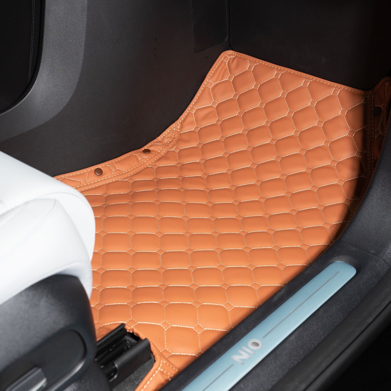 Mercedes v deals class floor mats