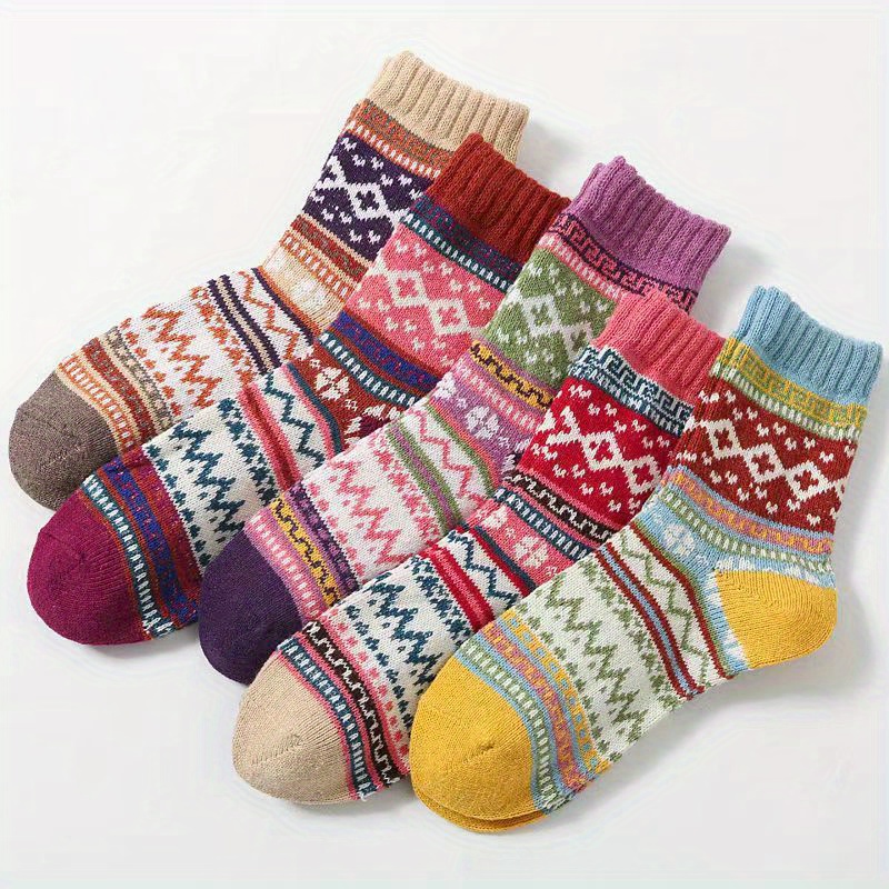 Image of 5 Pairs Of Vintage Autumn Winter Thick Striped Warm Socks, Men And Women Couple Socks
