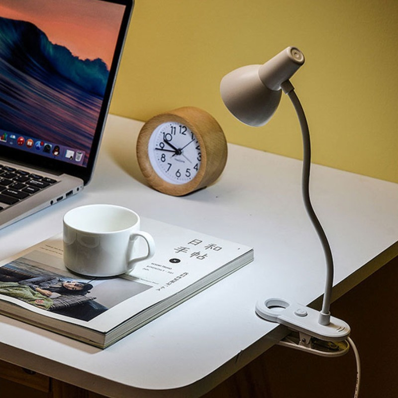 Eye friendly online desk lamp