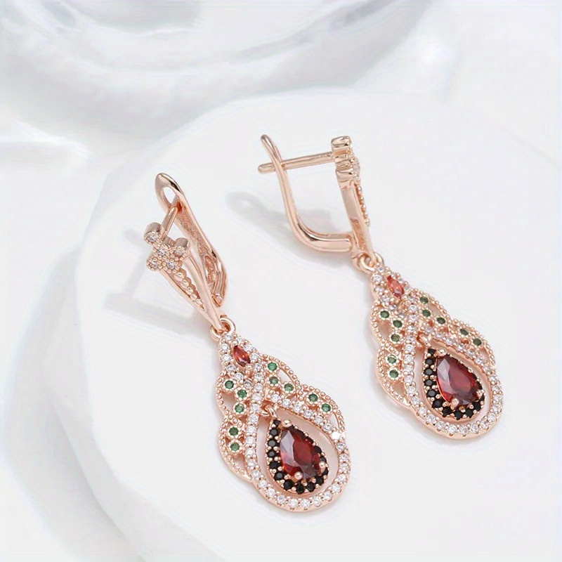 Women's Golden Teardrop Drop Earrings