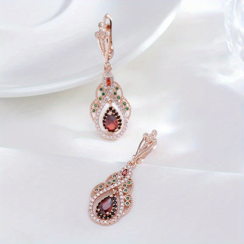 Women's Golden Teardrop Drop Earrings