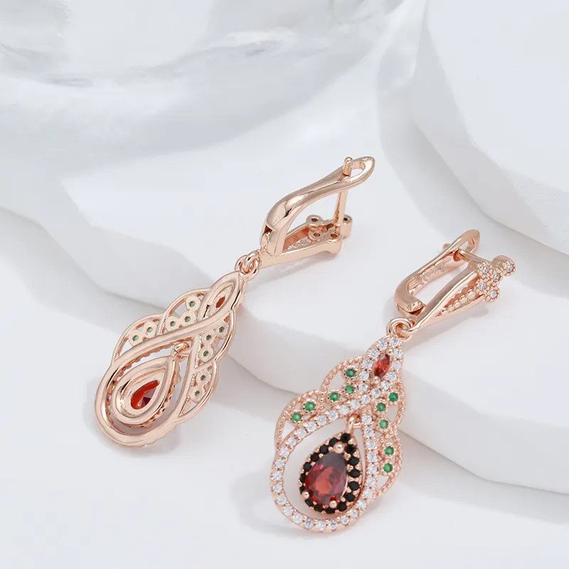 Women's Golden Teardrop Drop Earrings