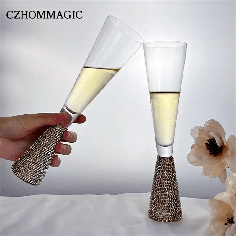 Set Of 2 Wine Glasses - Luxurious And Sparkling Studded Long Stem