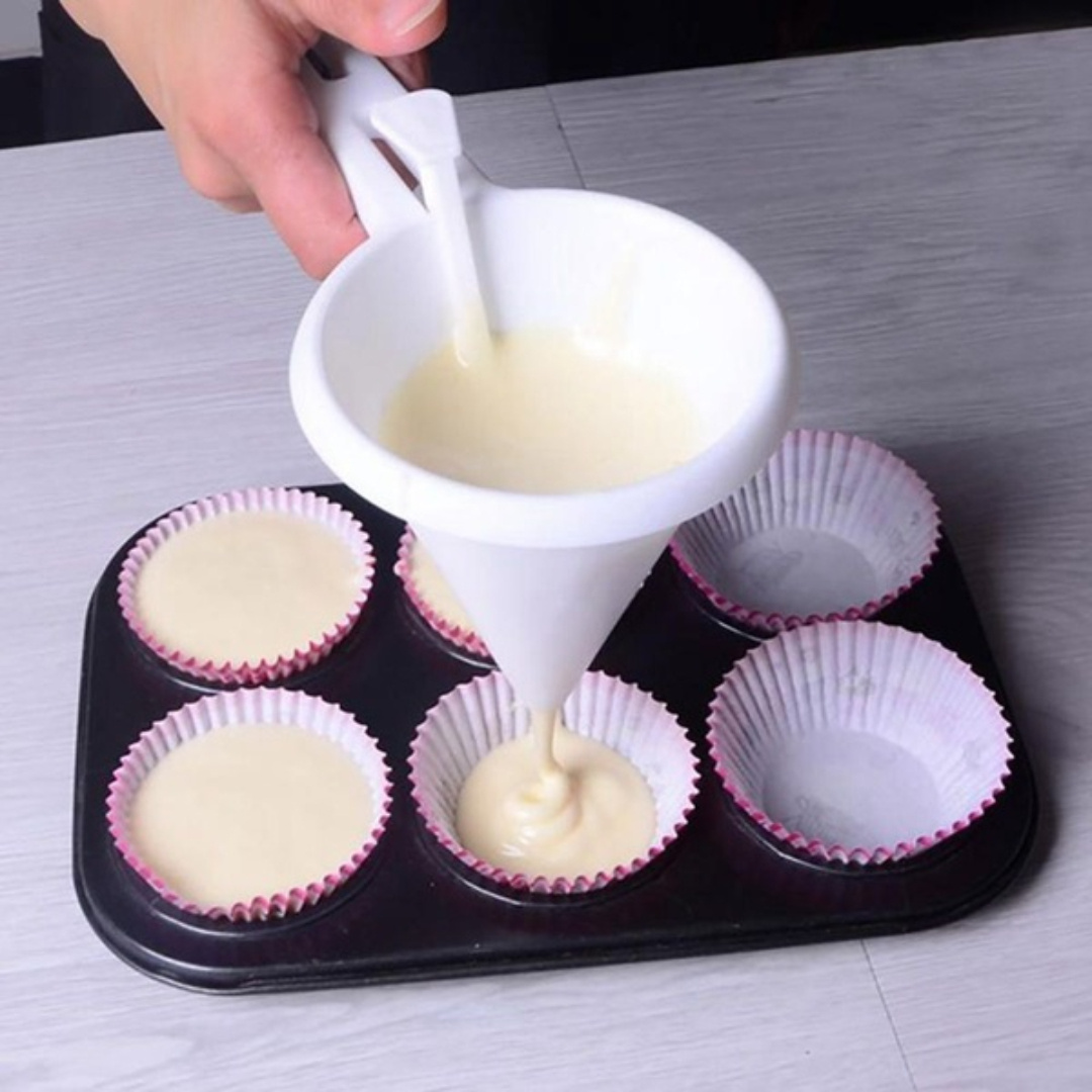 NEGJ Frosting Batter Dispenser Baking Handheld Cupcake Tool Chocolate  Funnel Kitchen，Dining Bar Slide Scoop Funnel Supplement Funnel Small 