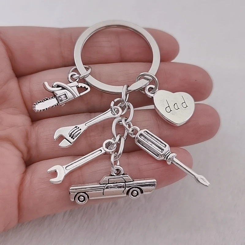 Porte-clef décapsuleur voiture mini idée cadeau papi grand-père