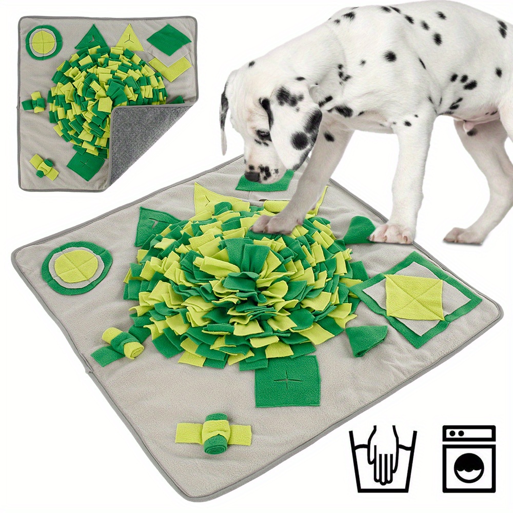 Dalmatian Green Lawn Interactive Slow Dog Feeder - Dalmatian