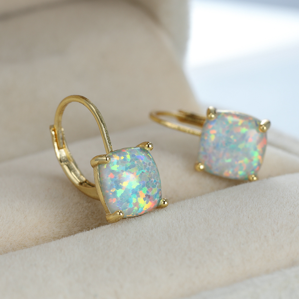 Image of A Pair Of Four-claw Square Opal Stud Earrings For Women, Minimalist And Light Luxury Temperament Earrings, Fashionable And Jewelry Suitable For Banquets And Parties